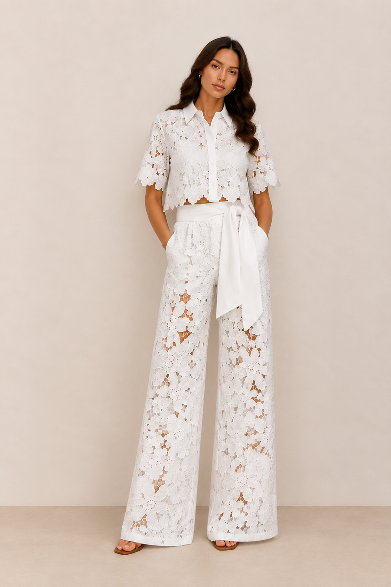Conjunto de encaje floral