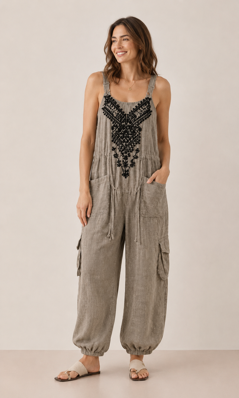 EMMA | Mono boho con bordado y bolsillos