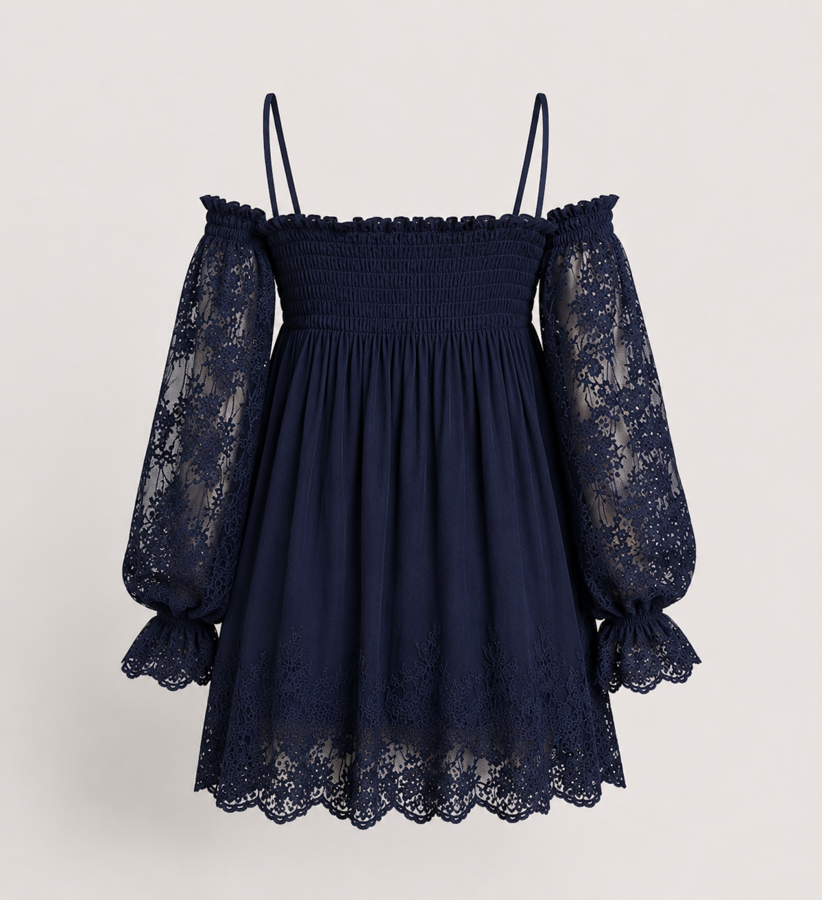 Vestido corto de encaje con hombros descubiertos