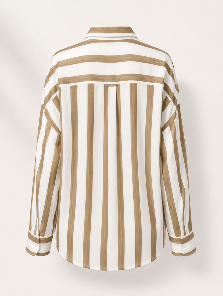 Camisa oversize de rayas con botones