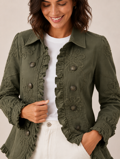 Chaqueta boho con bordado floral y volantes